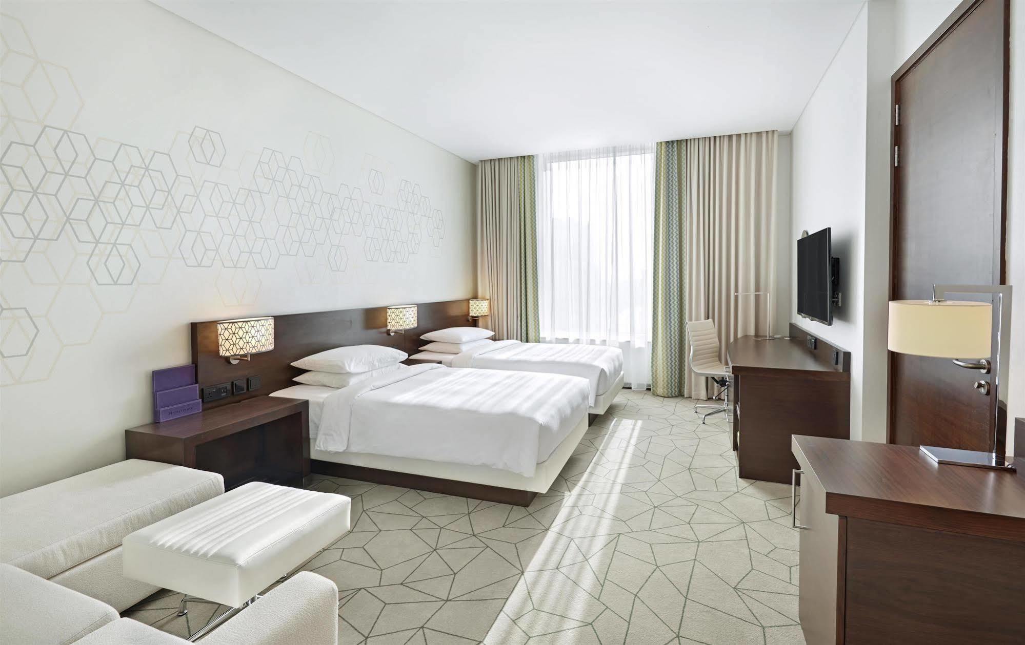 Hyatt Place Dubai Baniyas Square Ngoại thất bức ảnh